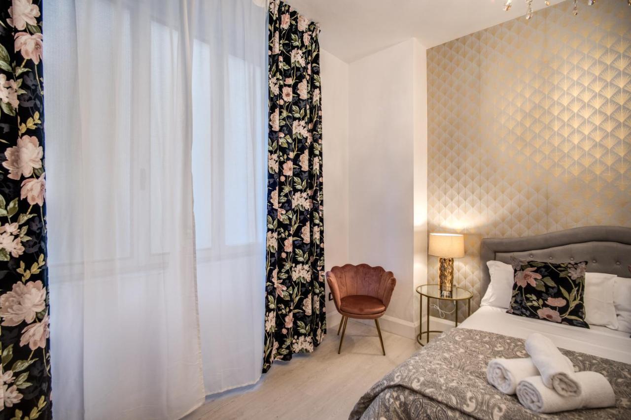 Aweshomeitaly - White Mirrors Apartment Pisa Eksteriør bilde